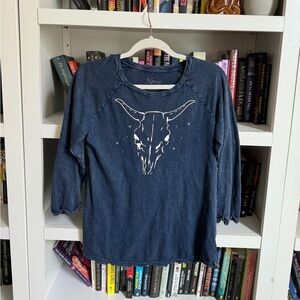Natural life washed blue bull skull graphic long sleeve shirt T-shirt tee top